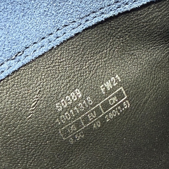 Stuart Weitzman 5050 Lift Over the Knee Boot - Picture 5 of 12